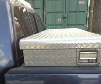 Truck bed box rear visibility