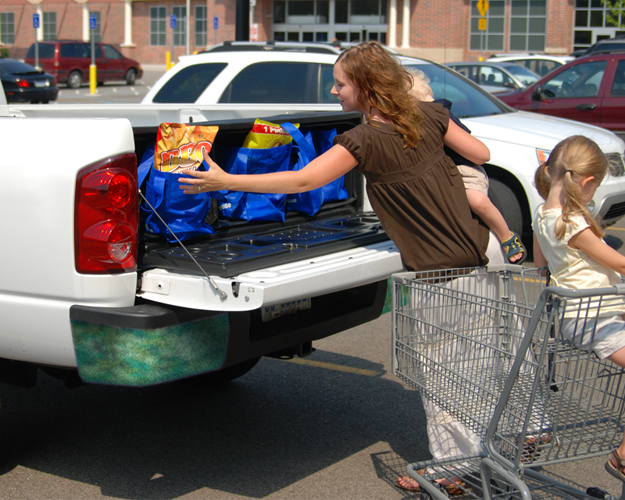 Truck bed cargo box for groceries