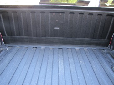 GM tailgate gap cover with tailgate closed